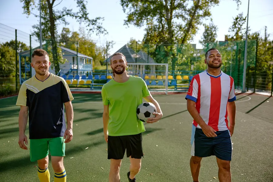 Foto ilustrativa: quadras de society, beach tennis, vôlei e padel